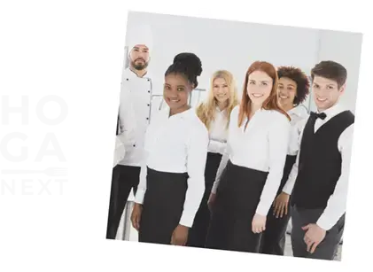 Polaroidfotos von Auszubildenden und Logo HOGA Next